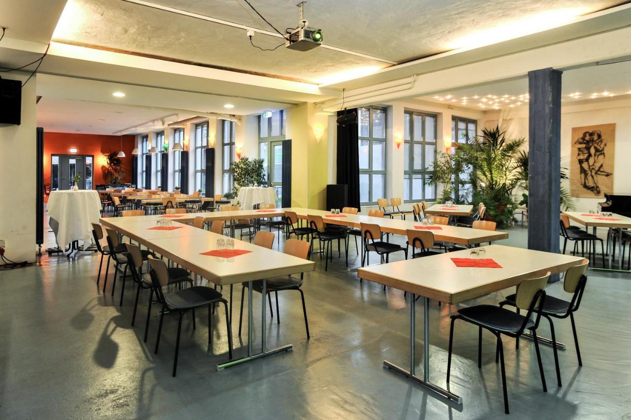 Gaestehaus Abz Stuttgart Exterior foto